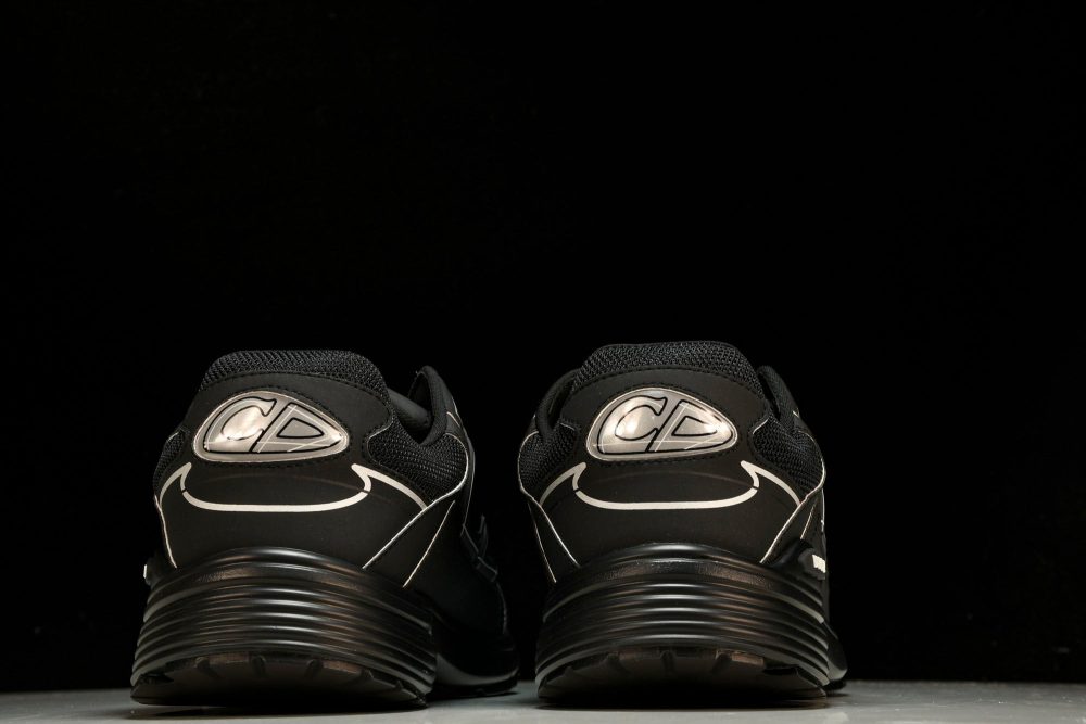 D1or B30 'Triple Black' - Image 7