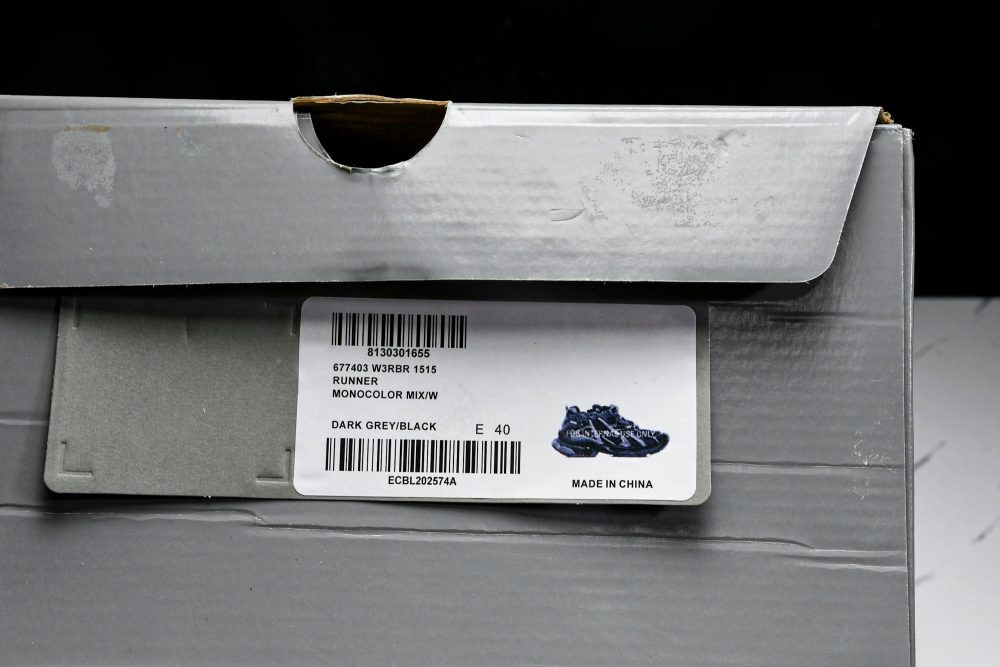 Runner 'Dark Grey Black' - Image 29