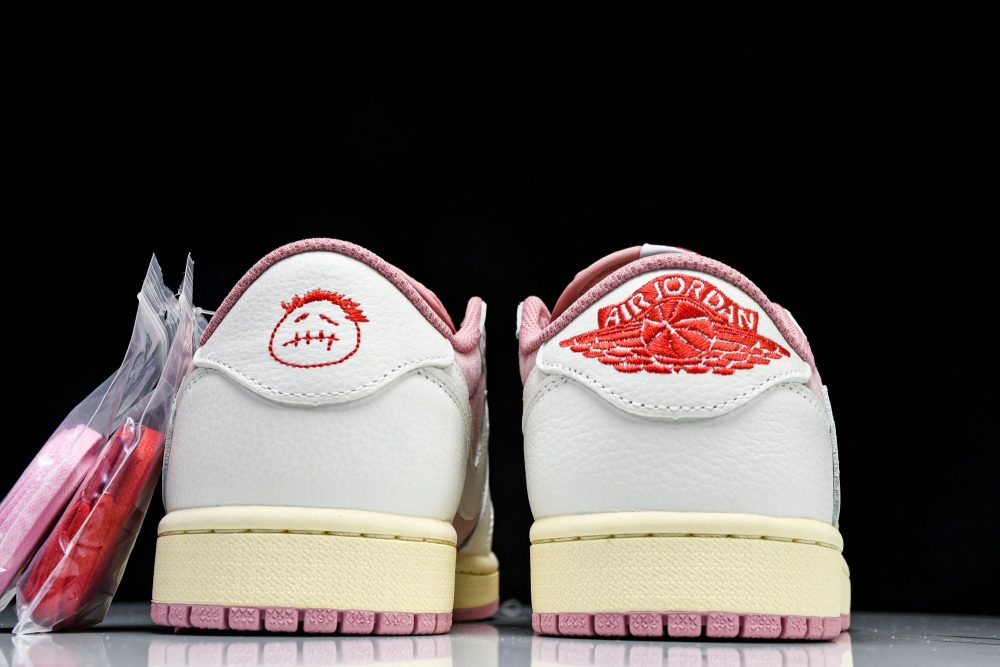Travis Scott AJ1 Retro Low OG 'Shy Pink' - Image 7
