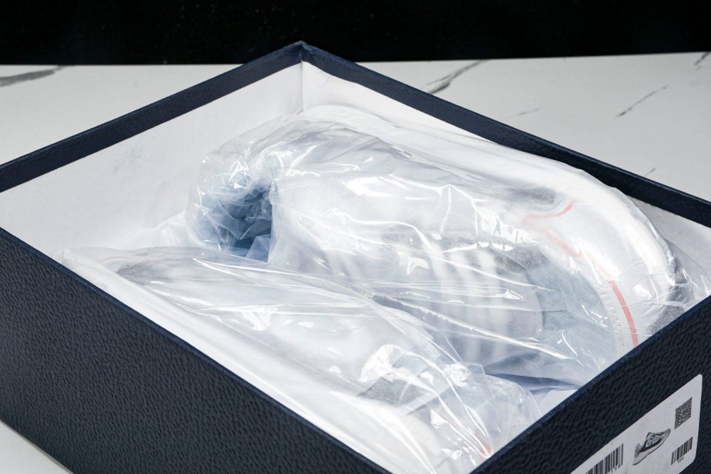 D1or B30 'Silver Blue Black' - Image 32