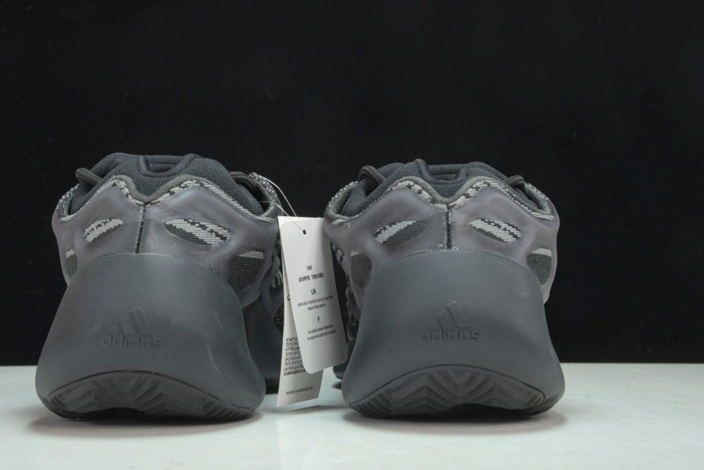 Yzy 700 V3 Alvah - Image 7