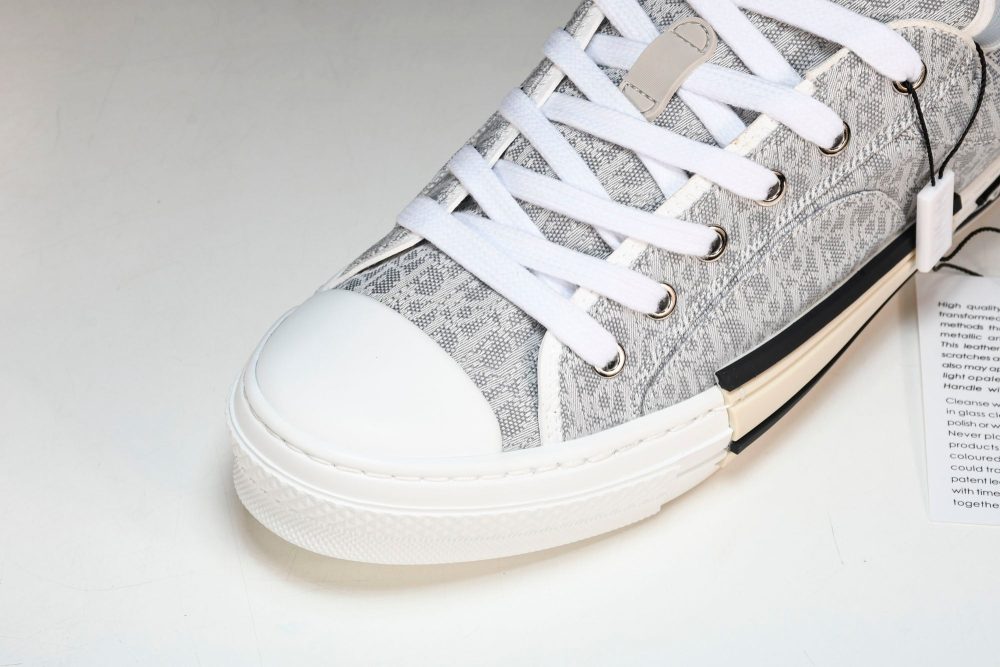 D1or B23 Skater Low 'Oblique' - Image 9