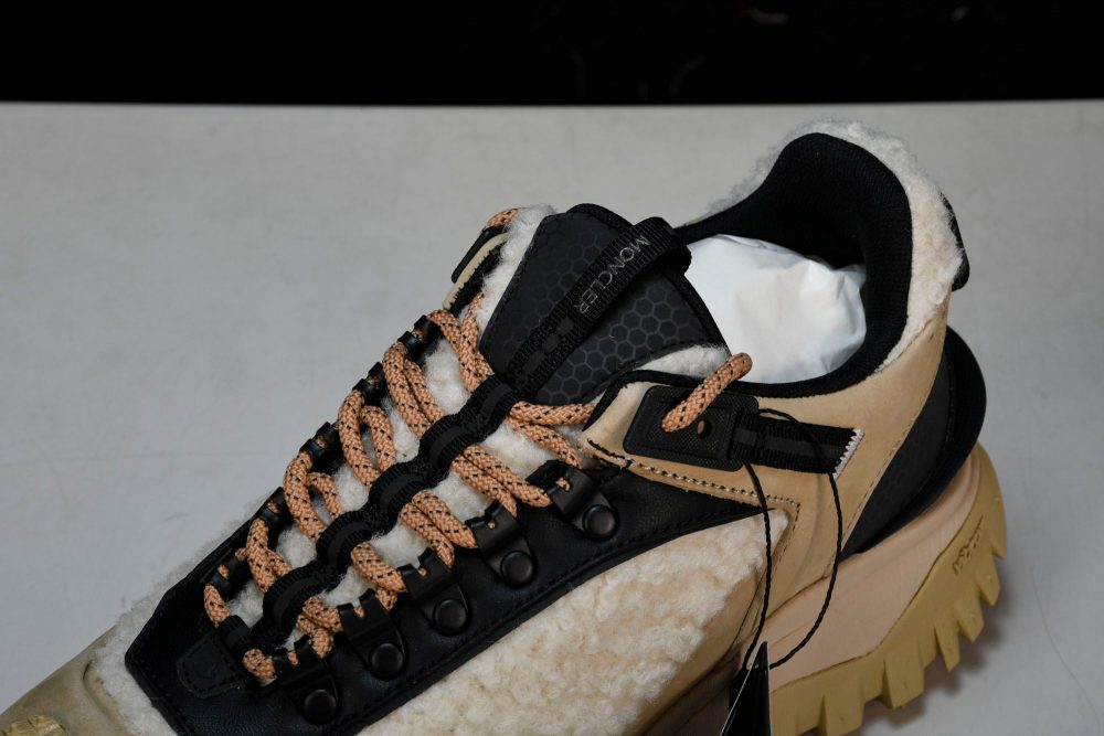 Moncler Trailgrip GTX 'Beige Fur' - Image 10