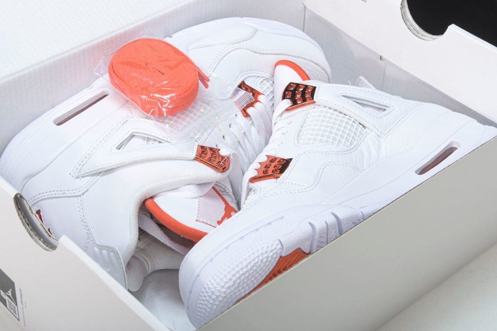 AJ4 Retro OG 'Orange Metallic' - Image 20