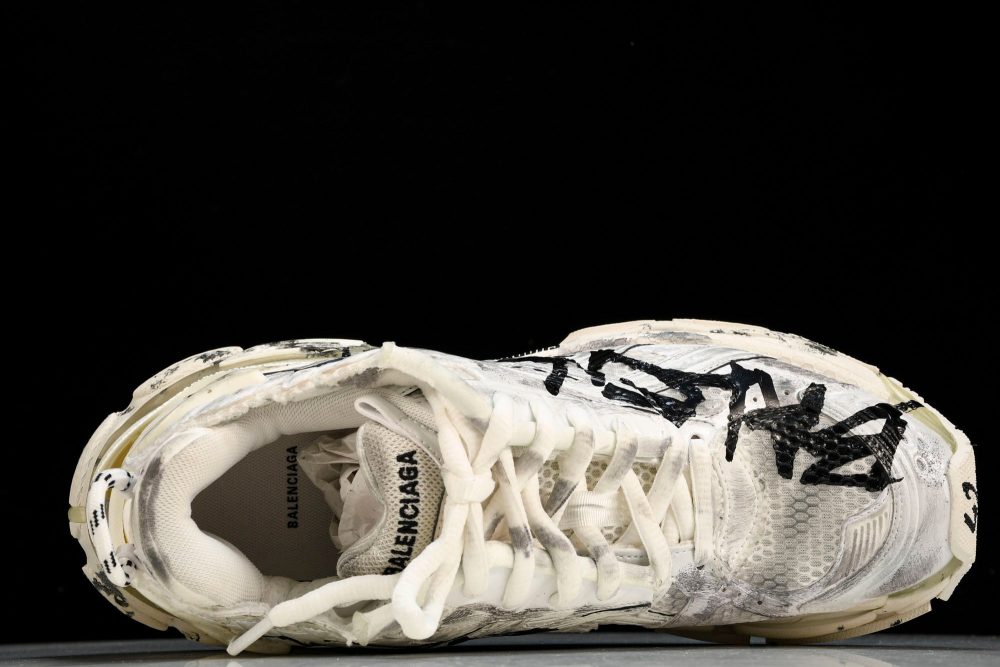 Runner 'White Graffiti' - Image 4