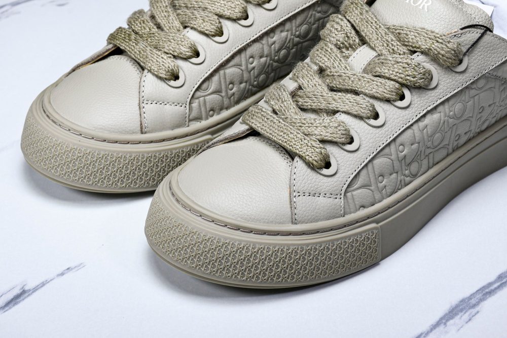 D1or B33 Gravity Leather 'Oblique Triple Beige' - Image 17