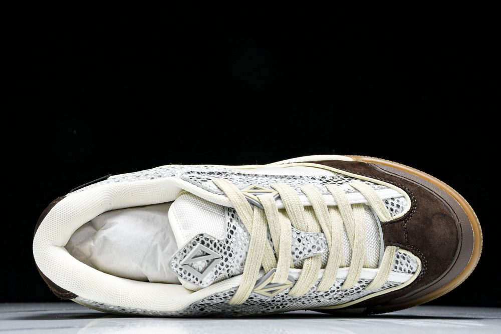 Travis Scott x D1or B713 Cactus Jack 'Beige Brown Python' - Image 4