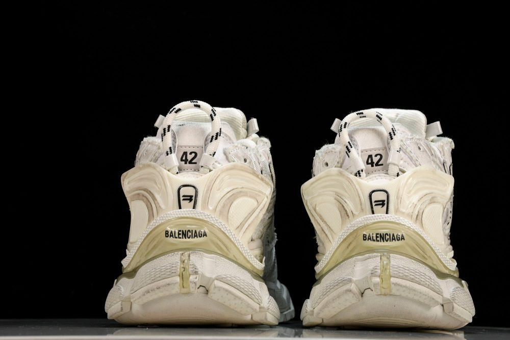 Runner 'White' - Image 7