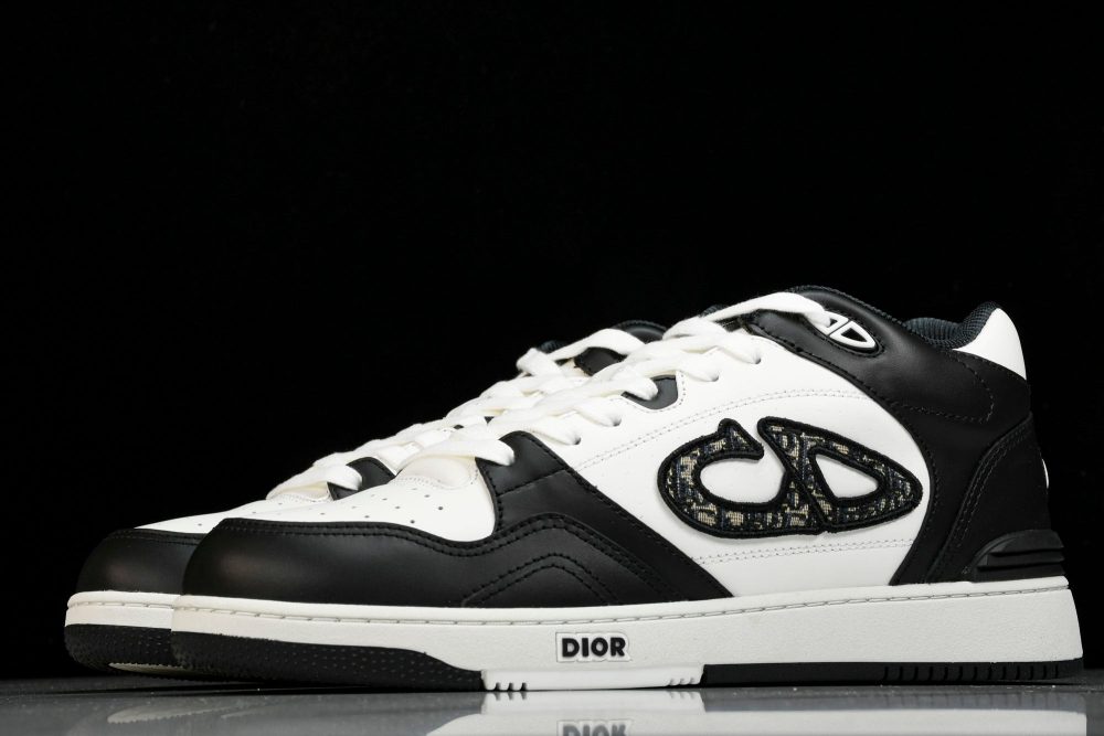 D1or B57 Mid-Top "Black White' - Image 2