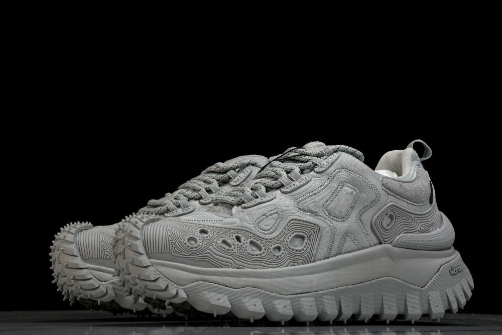 Salehe Bembury x Moncler Trailgrip Genius Grain GTX 'Grey' - Image 2
