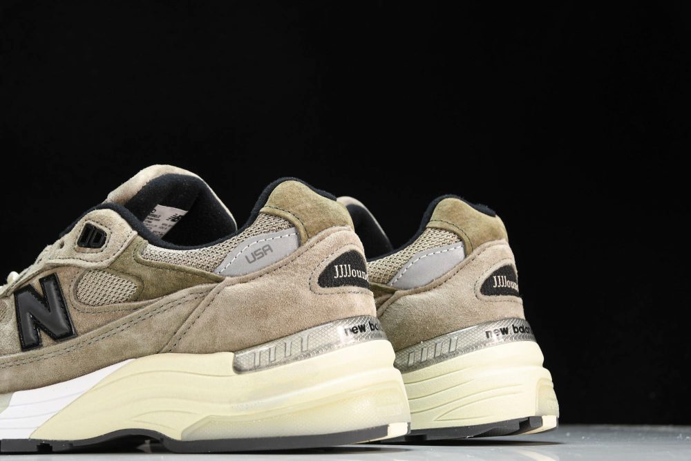 NB 992 x JJJJound 'Grey' - Image 8