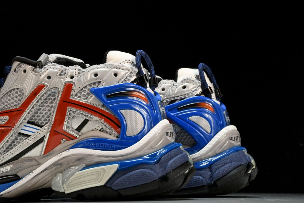Runner 'Grey Blue Red Black' - Image 8