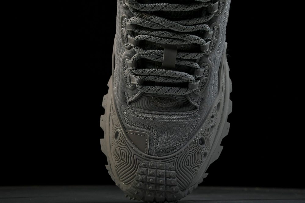 Salehe Bembury x Moncler Trailgrip Genius Grain GTX 'Grey' - Image 6