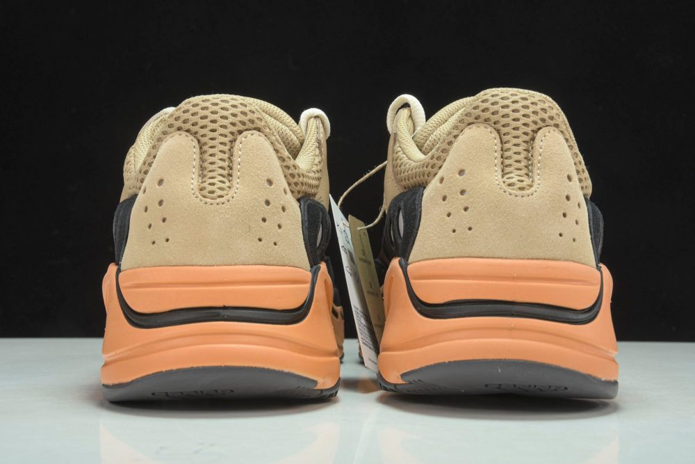 Yzy Boost 700 Enflame Amber - Image 7