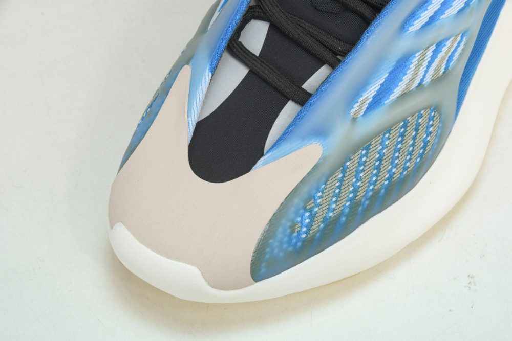 Yzy 700 V3 Arzareth - Image 10