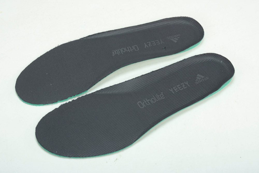 Yzy 700 V3 Alvah - Image 17
