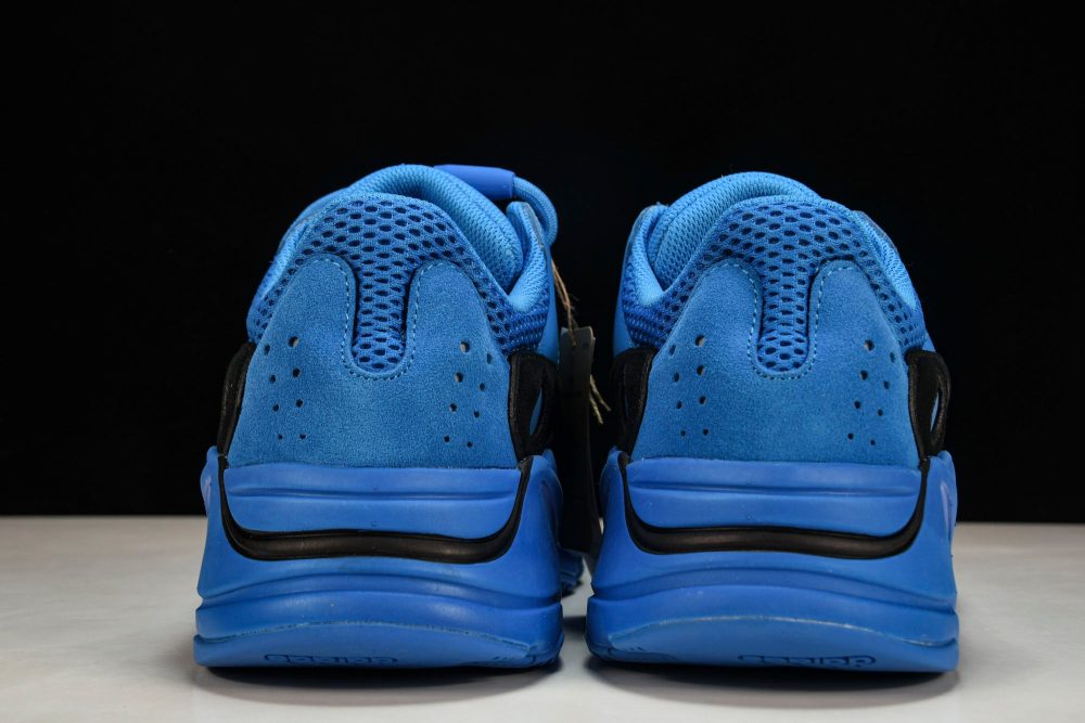 Yzy Boost 700 Hi-Res Blue - Image 7