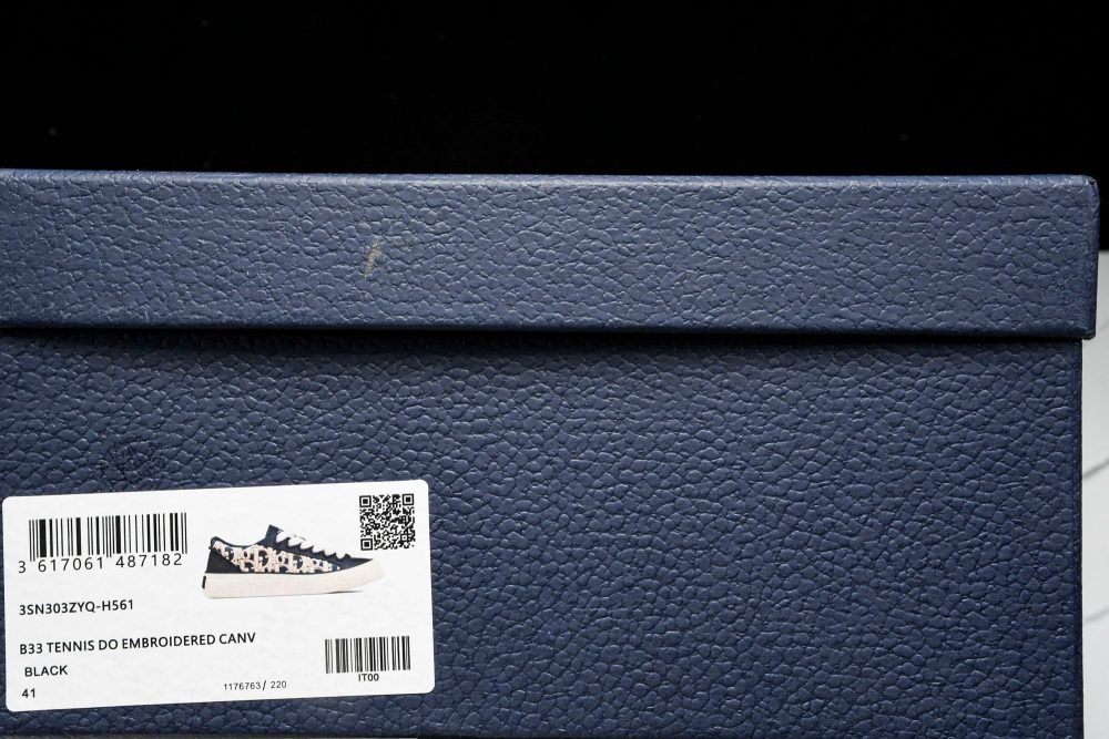 D1or B33 'Khaki Oblique' - Image 32
