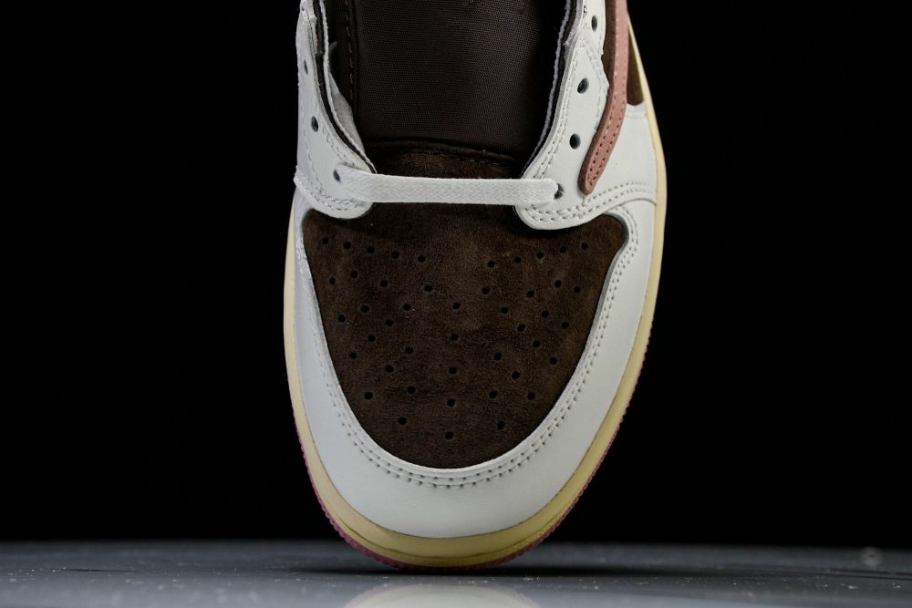 Travis Scott AJ1 Retro Low OG 'Dark Pony' - Image 6