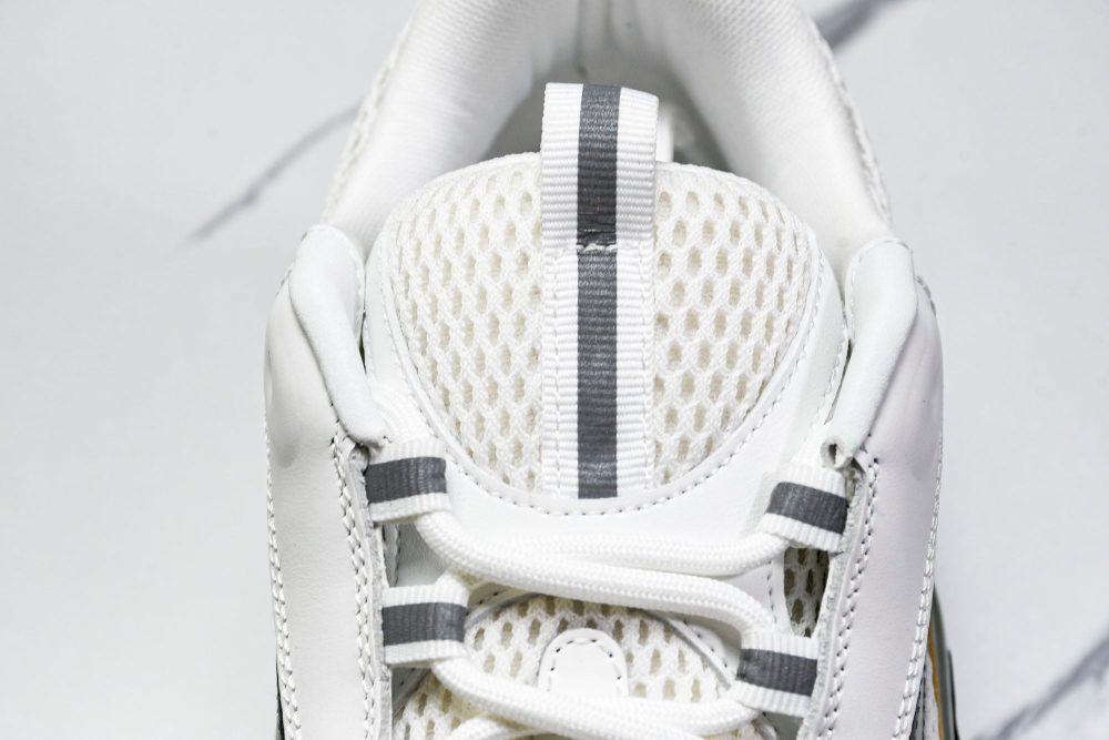 D1or B22 'White Beige Silver' - Image 11
