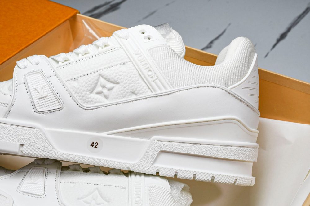 Louis Vuittоп Trainer Low 'White Embossed' - Image 26