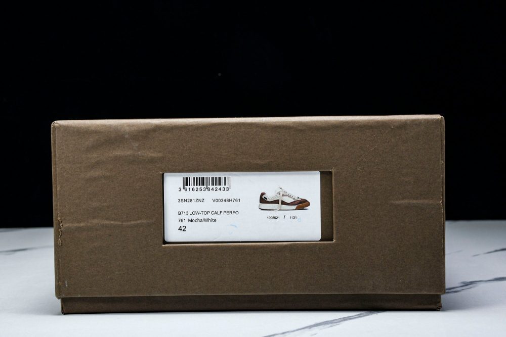 Travis Scott x D1or B713 Cactus Jack 'Beige Brown Python' - Image 23