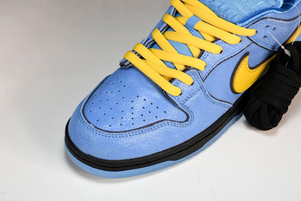 Powerpuff Girls x SB Dnk Low 'Bubbles' - Image 9