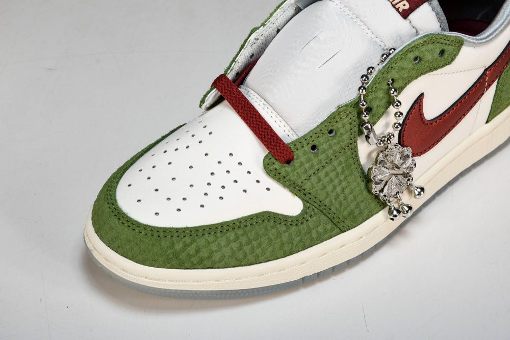 AJ1 Retro Low OG Year of the Dragon (2024) - Image 9