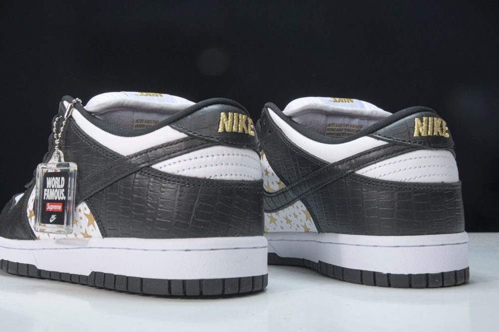 Supreme x SB Dnk Low Stars 'Black' - Image 9