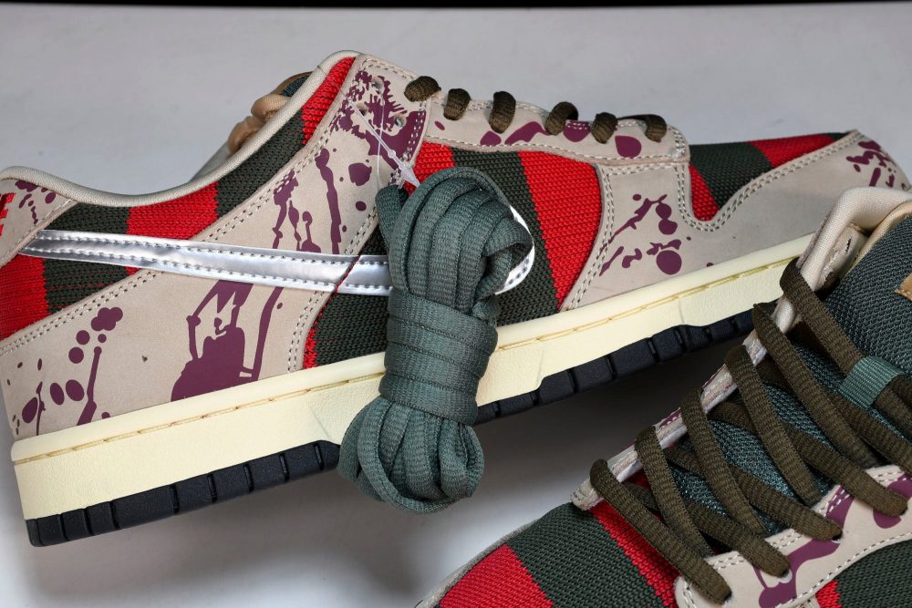 SB Dnk Low 'Freddy Krueger' - Image 9