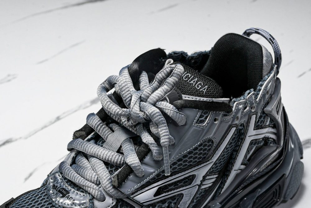 Runner 'Dark Grey Black' - Image 10