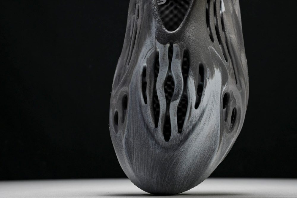 Yzy Foam RNNR 'MX Granite' - Image 6