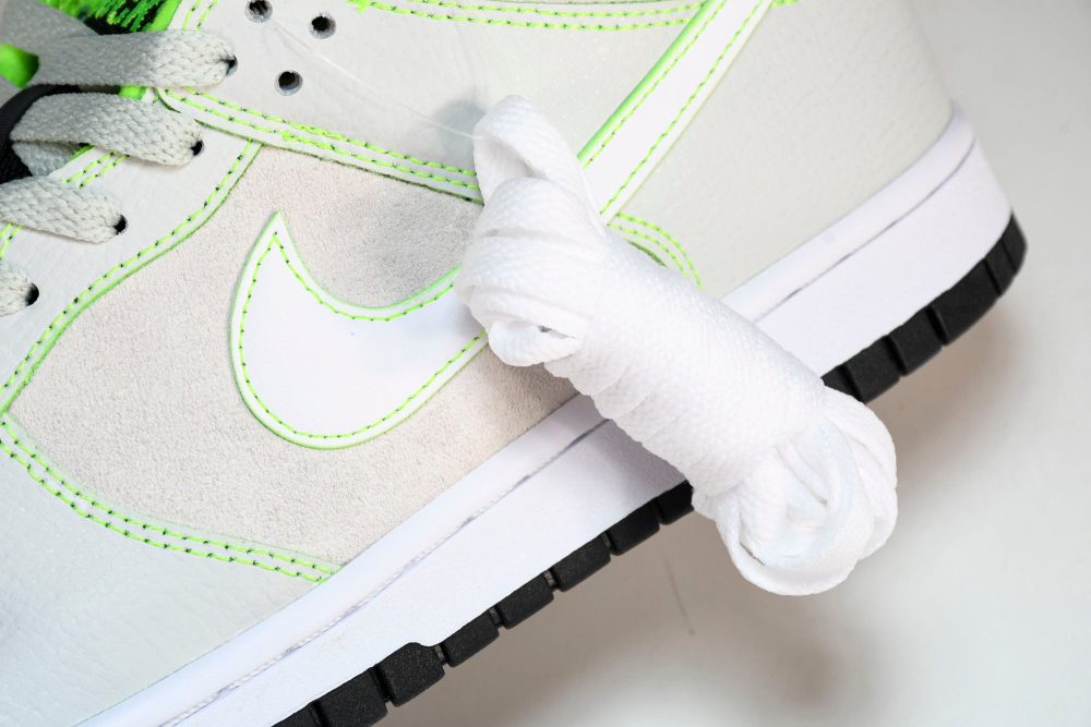 Dnk Low Oregon Ducks PE - Image 9