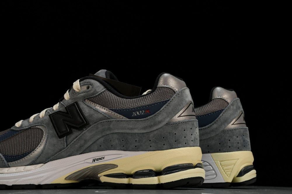 NB 2002R x JJJJound 'Storm Blue' - Image 8