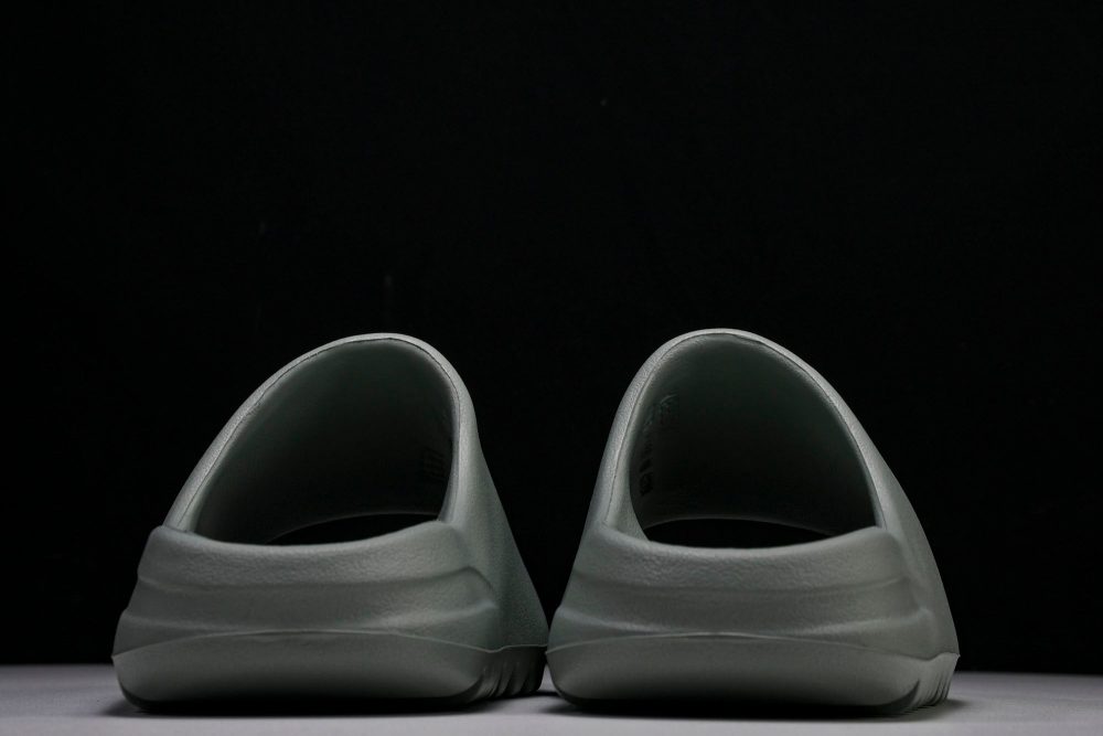 Yzy Slide 'Salt' - Image 7