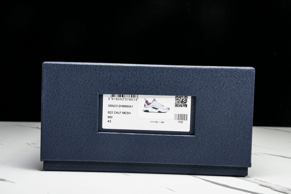 D1or B22 'Cream Lavender' - Image 27