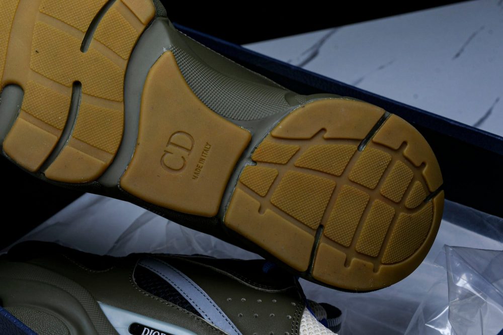 D1or B22 'Olive Blue' - Image 17