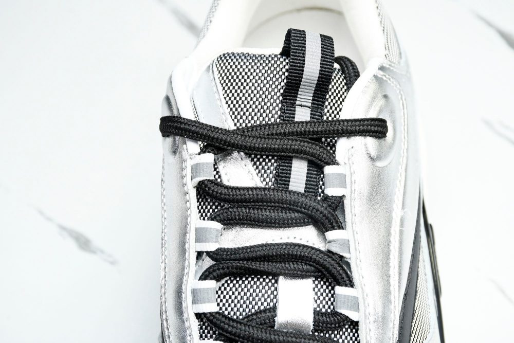 D1or B22 'Silver Black' - Image 7