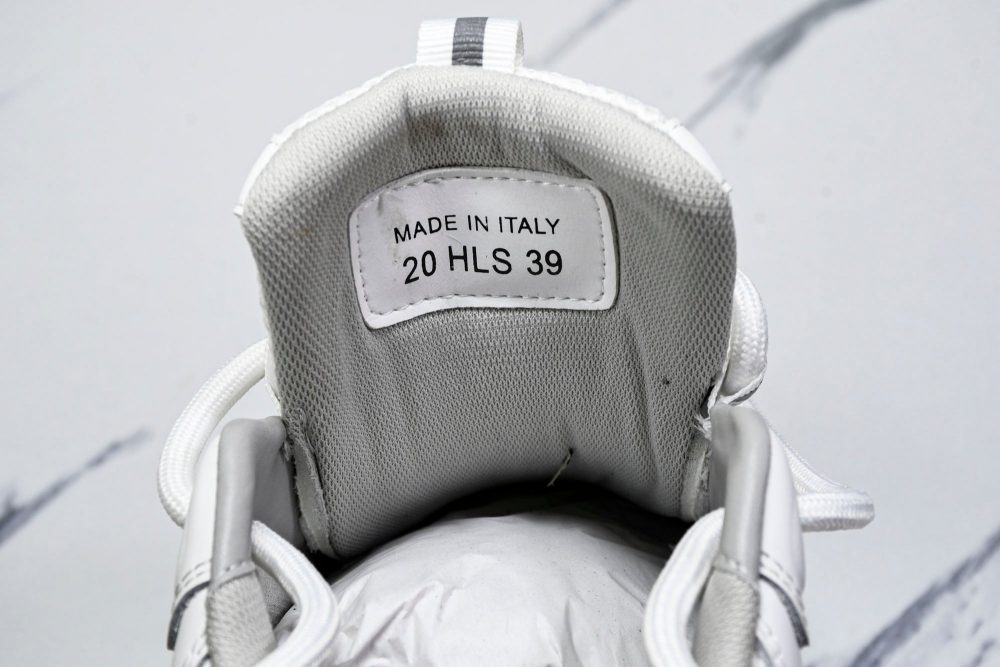 D1or B22 'White Black Gum' - Image 9