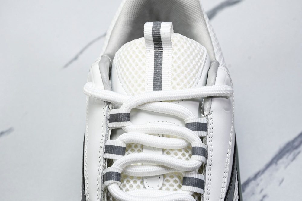 D1or B22 'White Black Gum' - Image 8