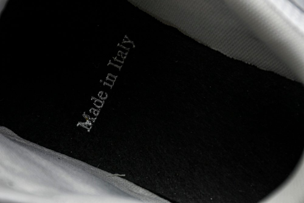 D1or B22 'White Black Gum' - Image 34