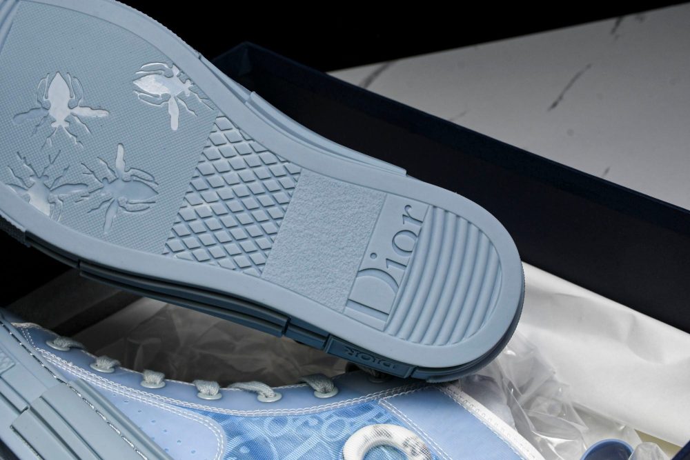 D1or B23 High x Daniel Arsham 'Light Blue' - Image 31