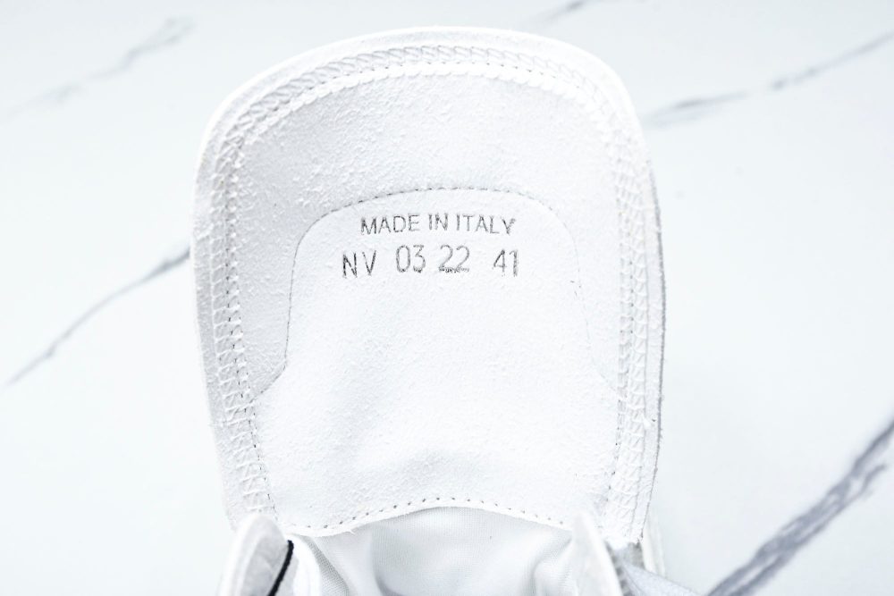 D1or B23 High x Shawn Stussy ‘Bee Embroidery Patch' - Image 10