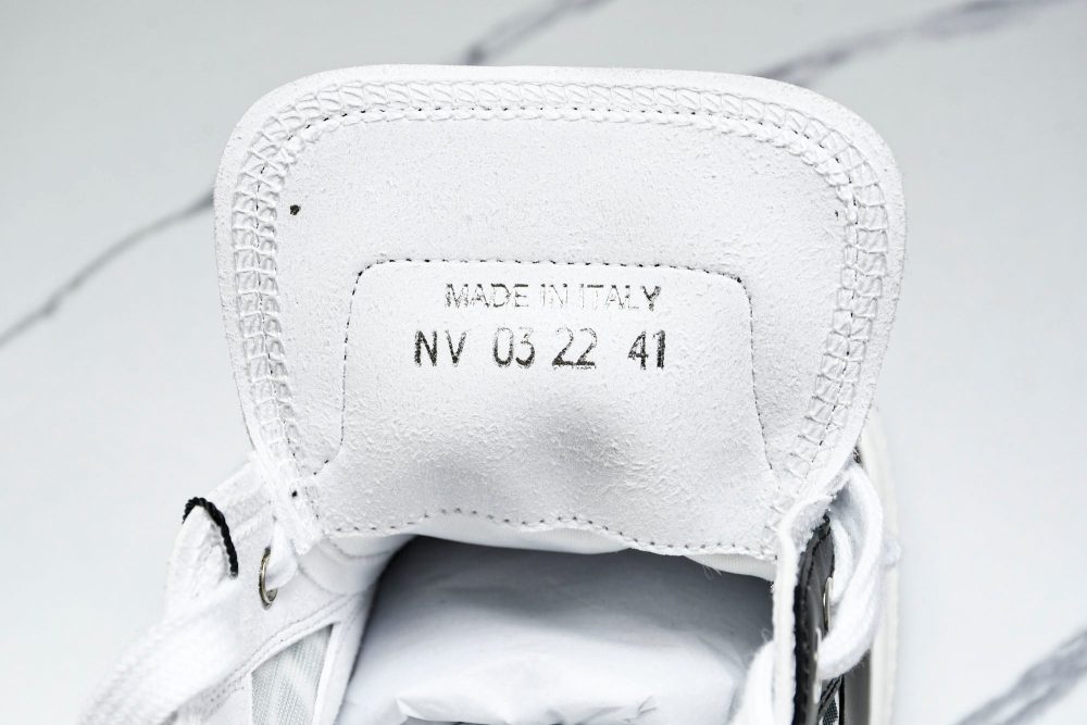 D1or B23 Low ‘Oblique Black White’ - Image 10