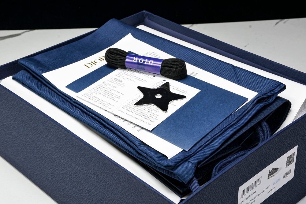 D1or B23 Low ‘Oblique Jacquard' - Image 32