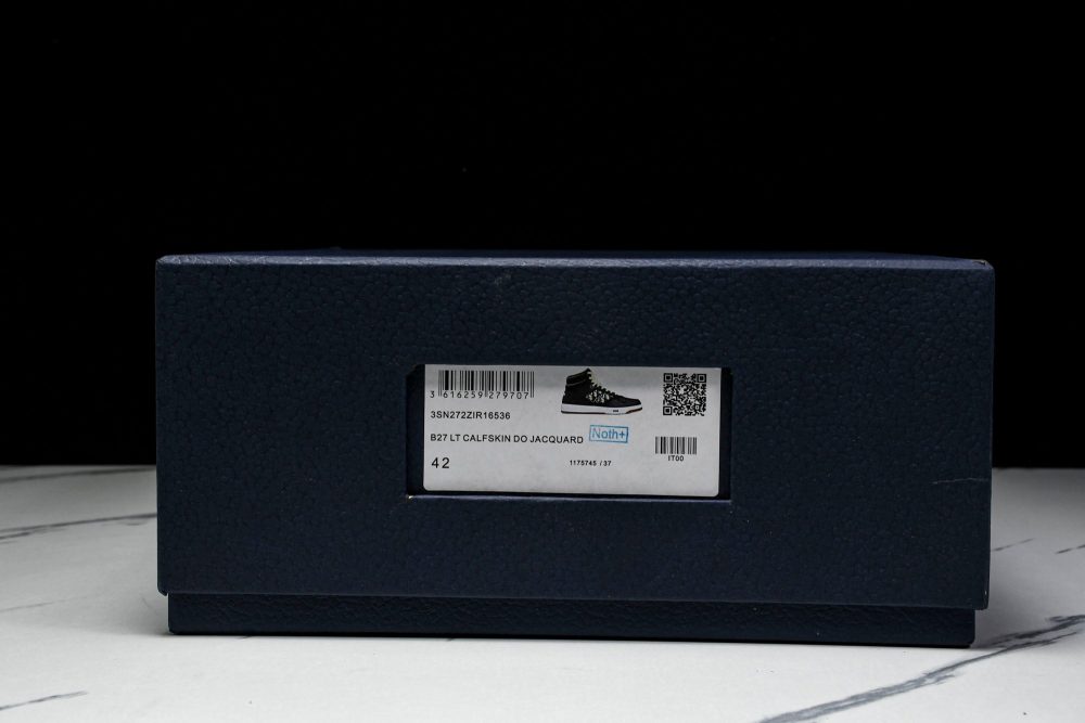 D1or B27 High Oblique 'Black' - Image 30