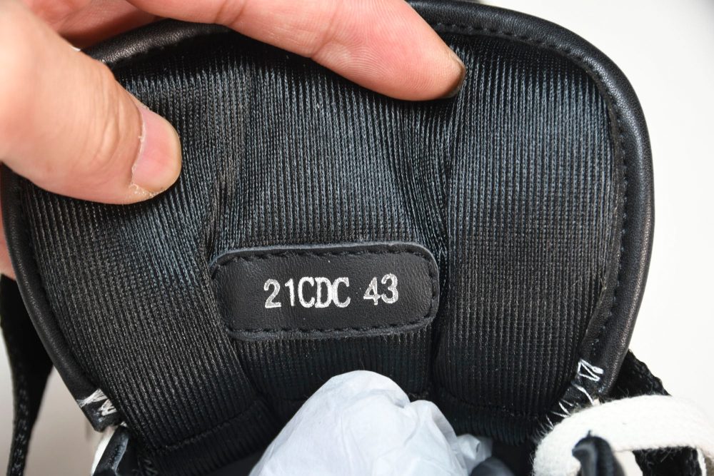 D1or B27 High Strap Oblique 'Black' - Image 9