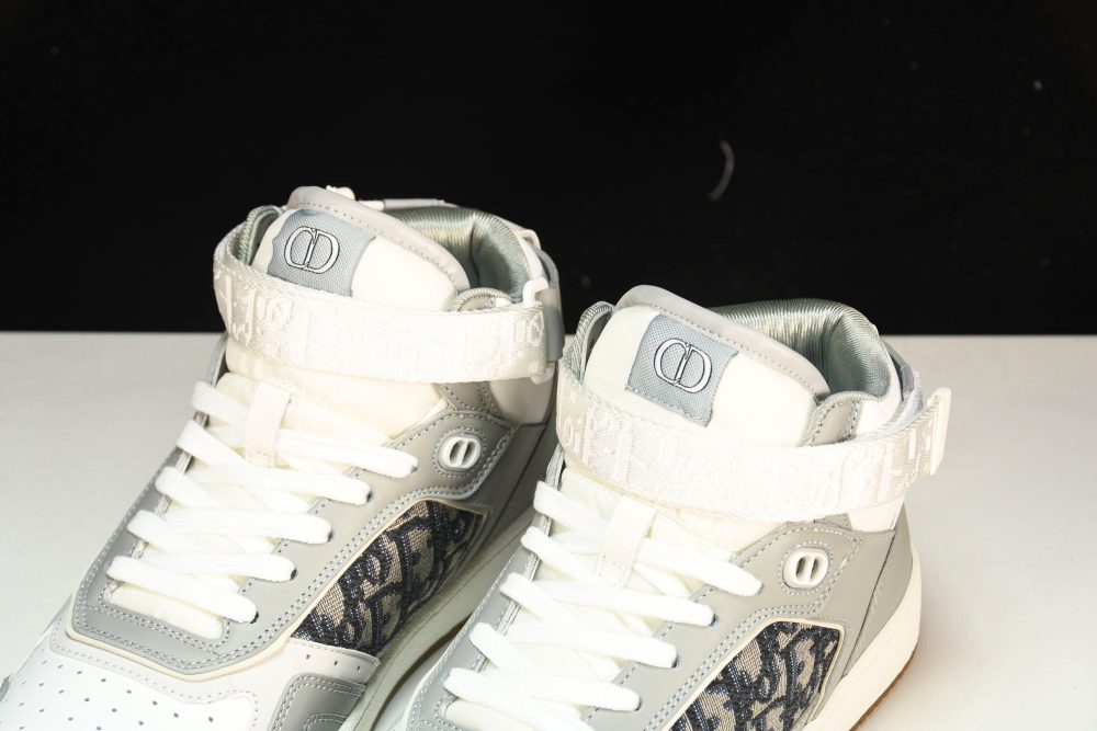 D1or B27 High Strap Oblique 'Grey White' - Image 9