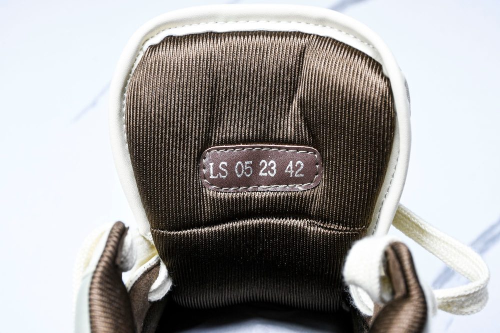 D1or B27 High by Birkenstock 'Cream' - Image 14