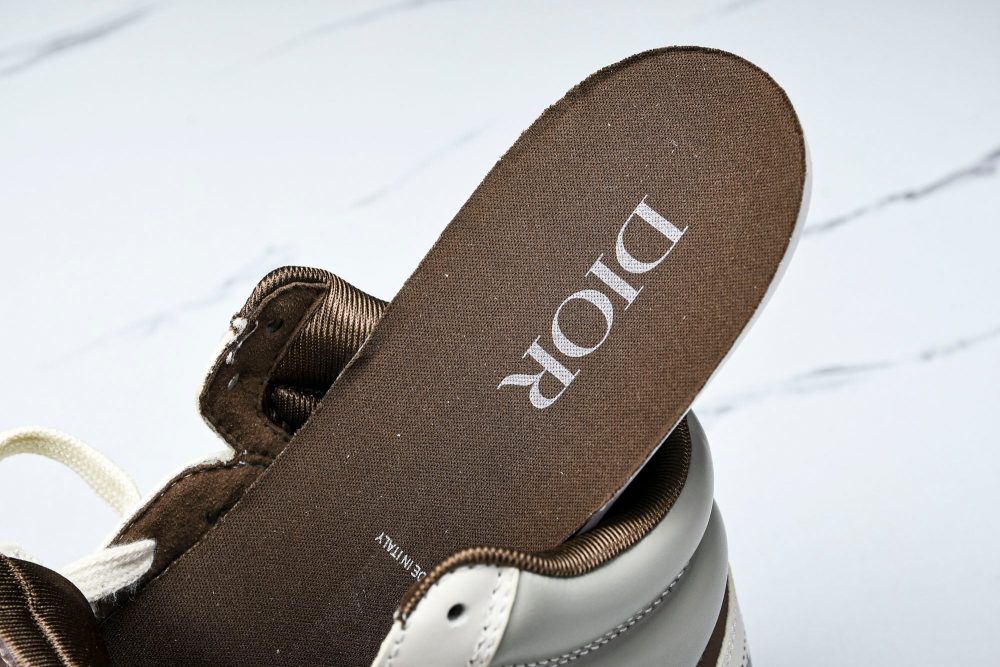 D1or B27 High by Birkenstock 'Cream' - Image 11